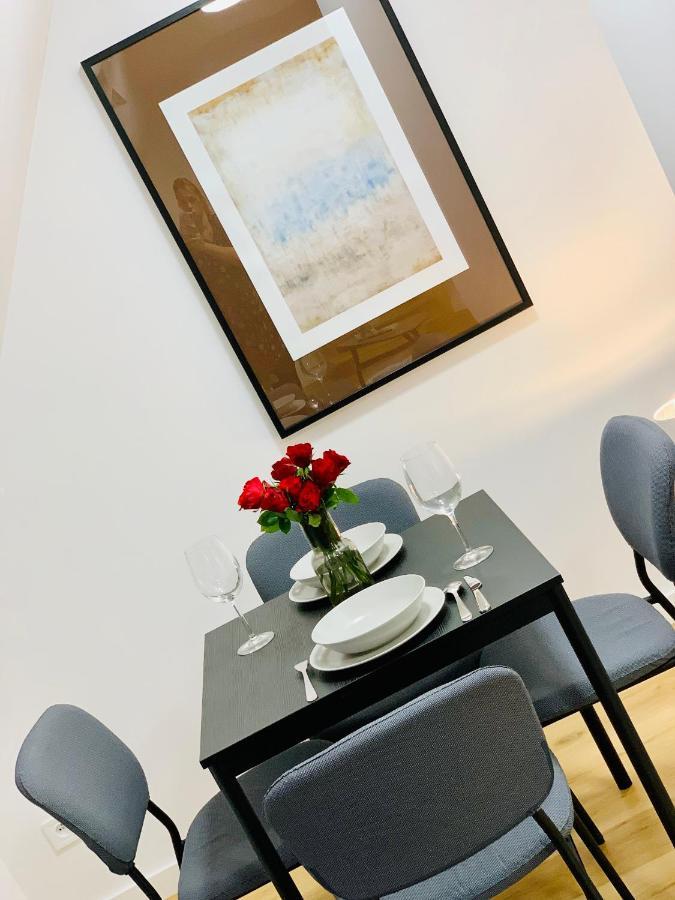 Hotel, Apartament Pod Zlotym Lwem W Samym Centrum Miasta Z Darmowym Parkingiem VII Kłodzko Eksteriør billede