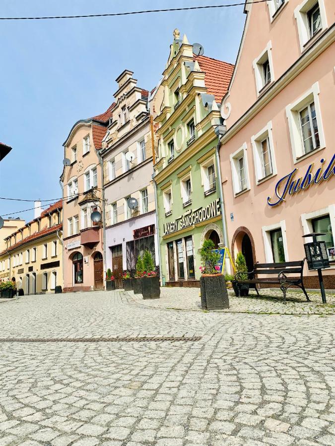 Hotel, Apartament Pod Zlotym Lwem W Samym Centrum Miasta Z Darmowym Parkingiem VII Kłodzko Eksteriør billede