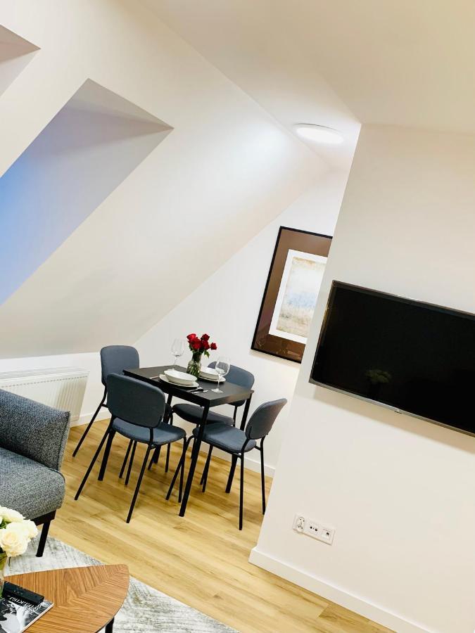 Hotel, Apartament Pod Zlotym Lwem W Samym Centrum Miasta Z Darmowym Parkingiem VII Kłodzko Eksteriør billede