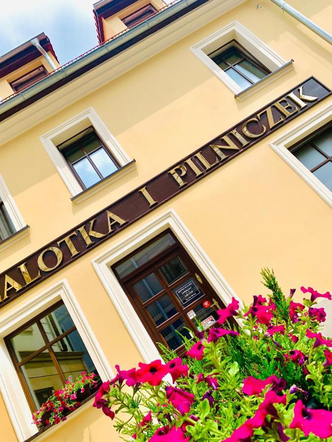 Hotel, Apartament Pod Zlotym Lwem W Samym Centrum Miasta Z Darmowym Parkingiem VII Kłodzko Eksteriør billede