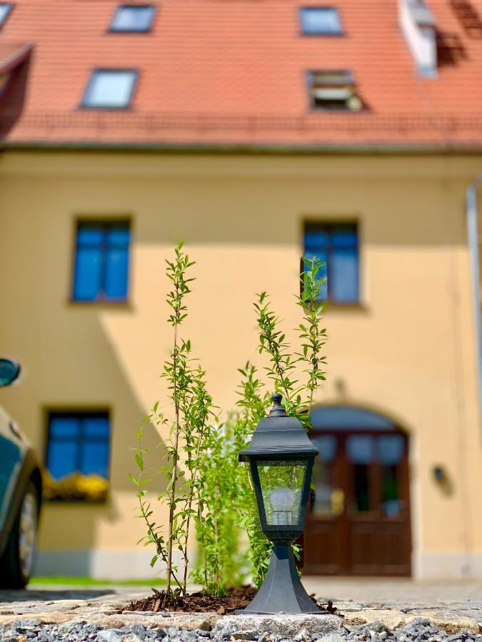 Hotel, Apartament Pod Zlotym Lwem W Samym Centrum Miasta Z Darmowym Parkingiem VII Kłodzko Eksteriør billede